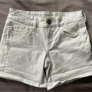American Eagle MIDI SHORTS SIZE 4